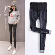 Load image into Gallery viewer, stretch maternity jeans elastic waist jeans for pregnant women